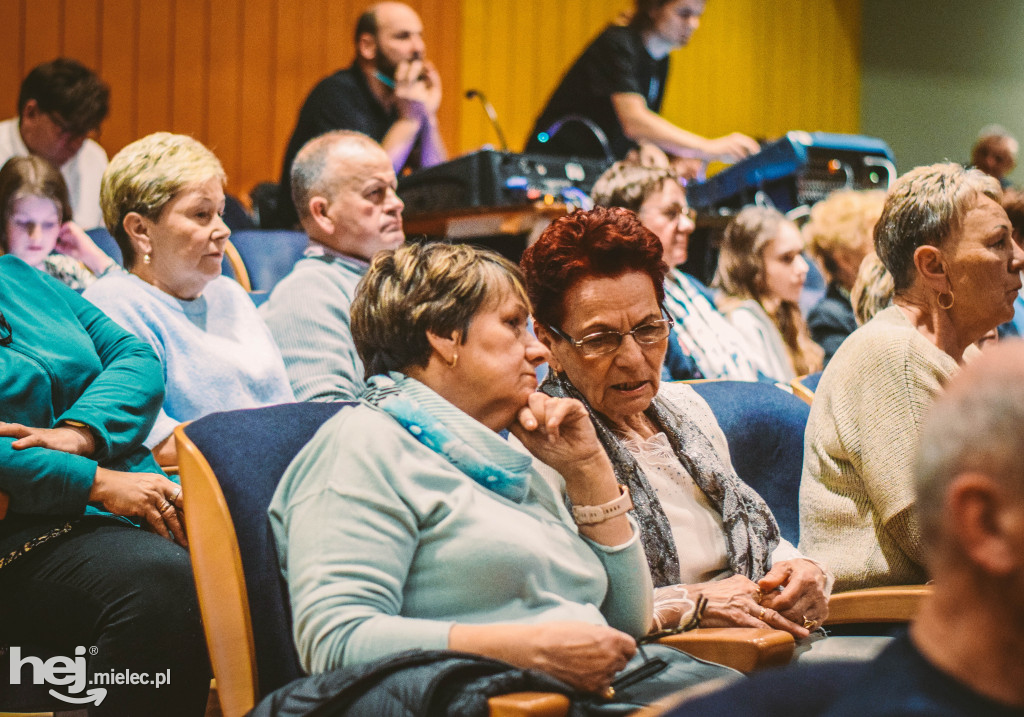 Koncert na Dzień Kobiet Mieleckiej Orkiestry Dętej