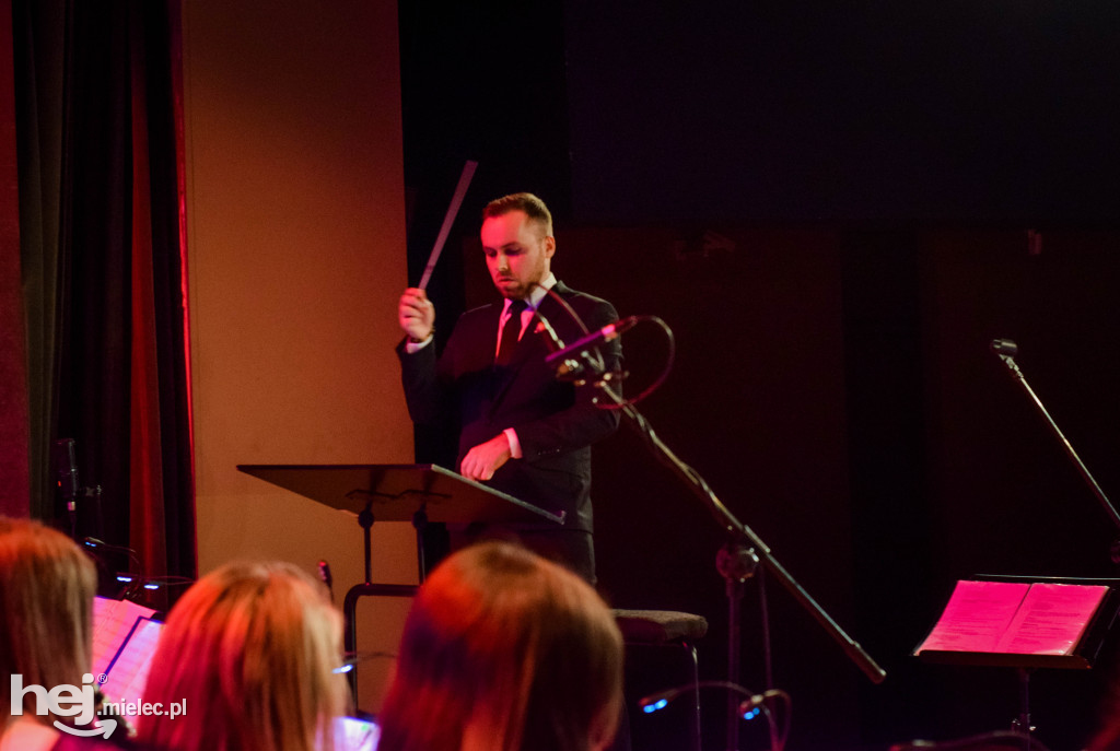 Koncert na Dzień Kobiet Mieleckiej Orkiestry Dętej