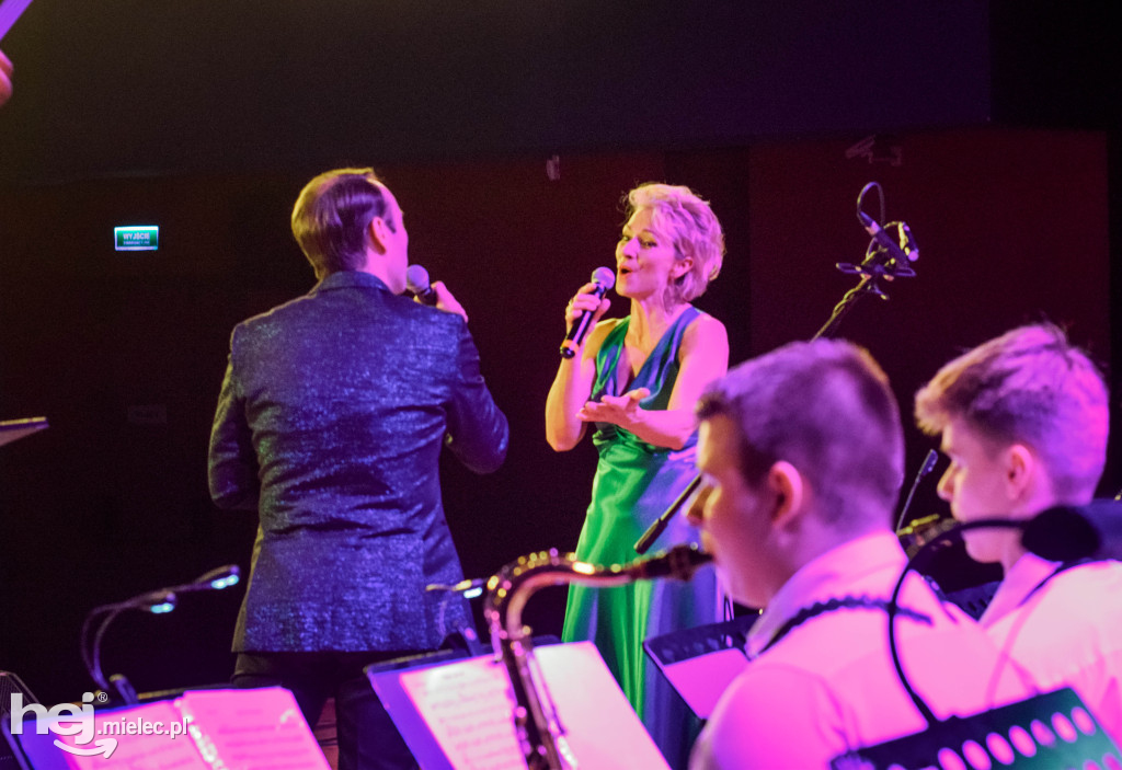 Koncert na Dzień Kobiet Mieleckiej Orkiestry Dętej