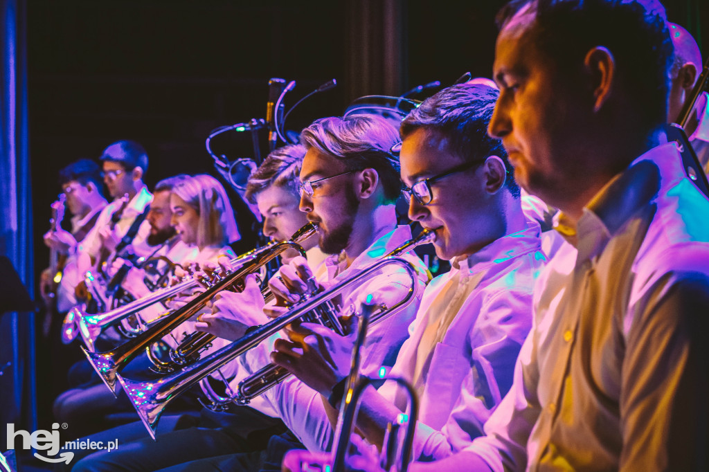 Koncert na Dzień Kobiet Mieleckiej Orkiestry Dętej
