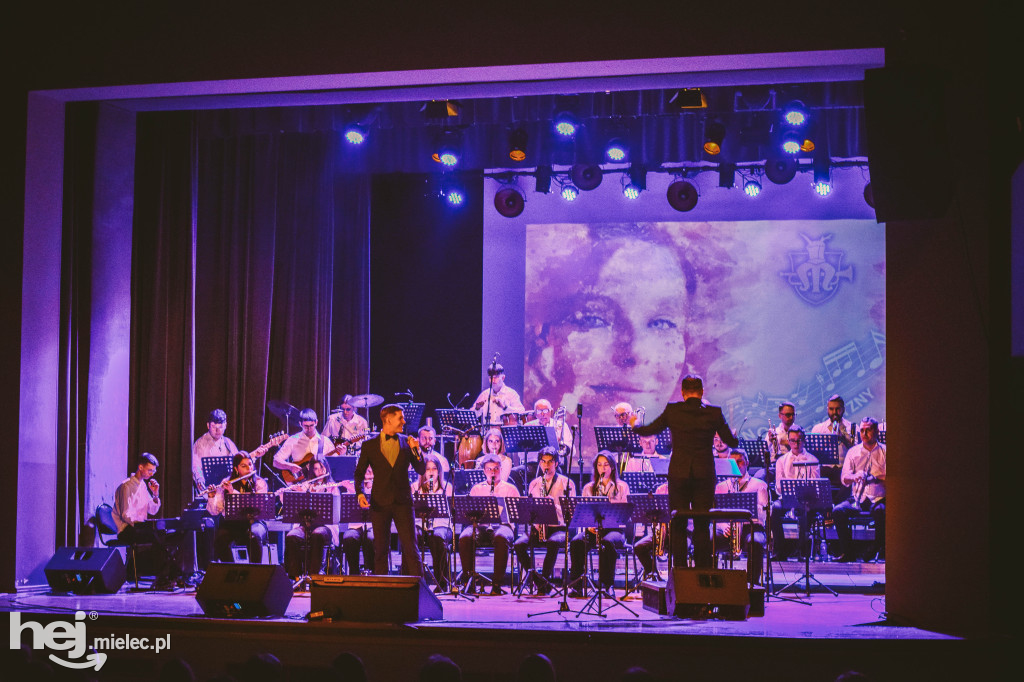 Koncert na Dzień Kobiet Mieleckiej Orkiestry Dętej