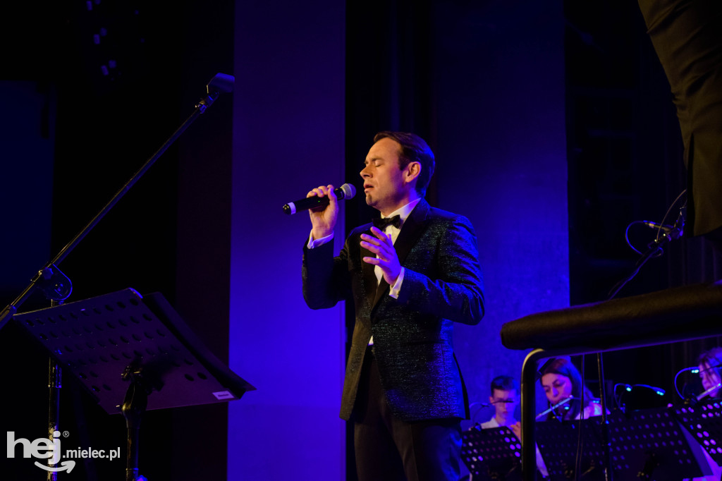 Koncert na Dzień Kobiet Mieleckiej Orkiestry Dętej
