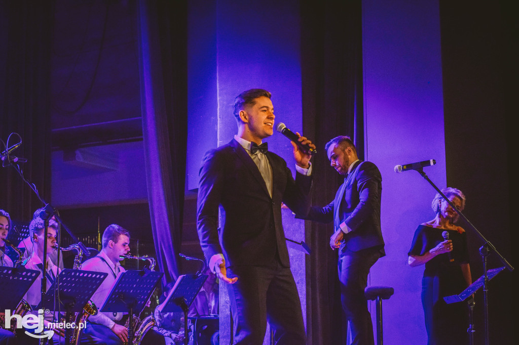 Koncert na Dzień Kobiet Mieleckiej Orkiestry Dętej
