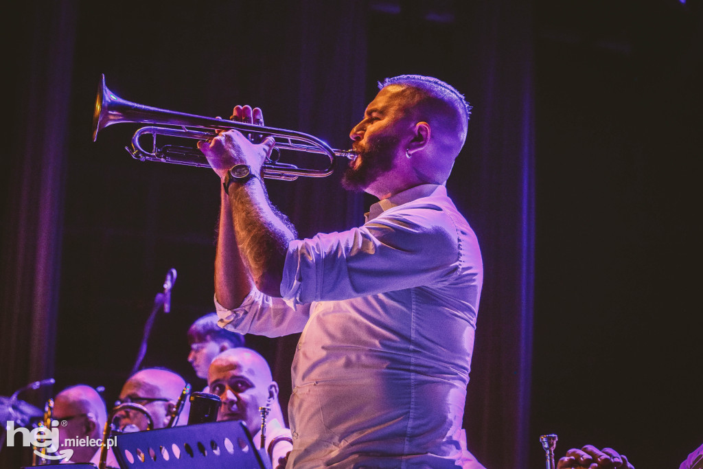 Koncert na Dzień Kobiet Mieleckiej Orkiestry Dętej