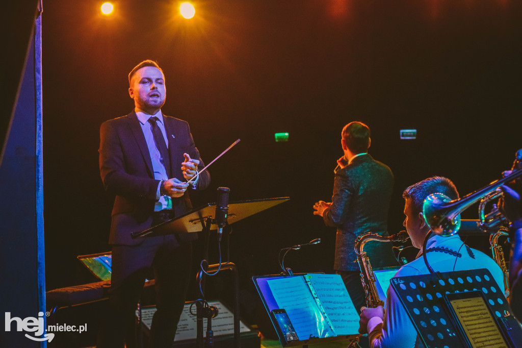 Koncert na Dzień Kobiet Mieleckiej Orkiestry Dętej