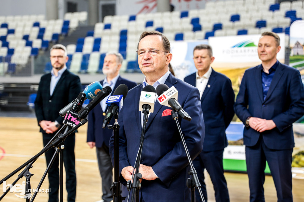 Zapowiedź Hackathonu Lotniczego - AviaTech Challenge