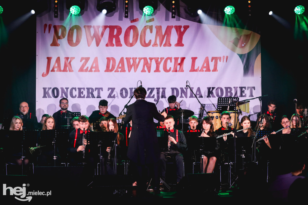 Koncert na Dzień Kobiet w Wadowicach Dolnych