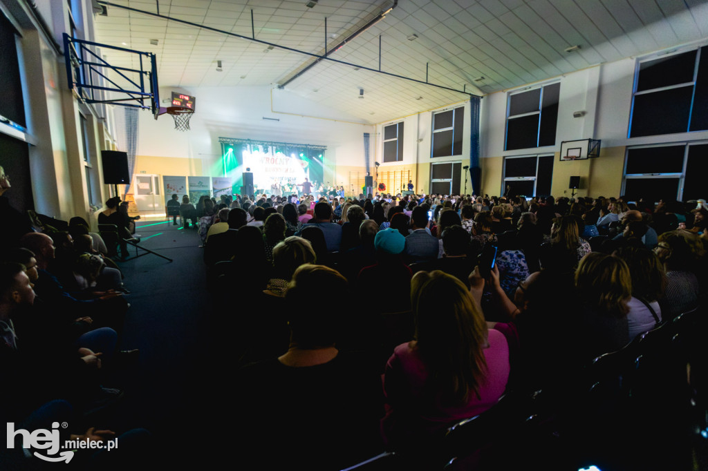 Koncert na Dzień Kobiet w Wadowicach Dolnych