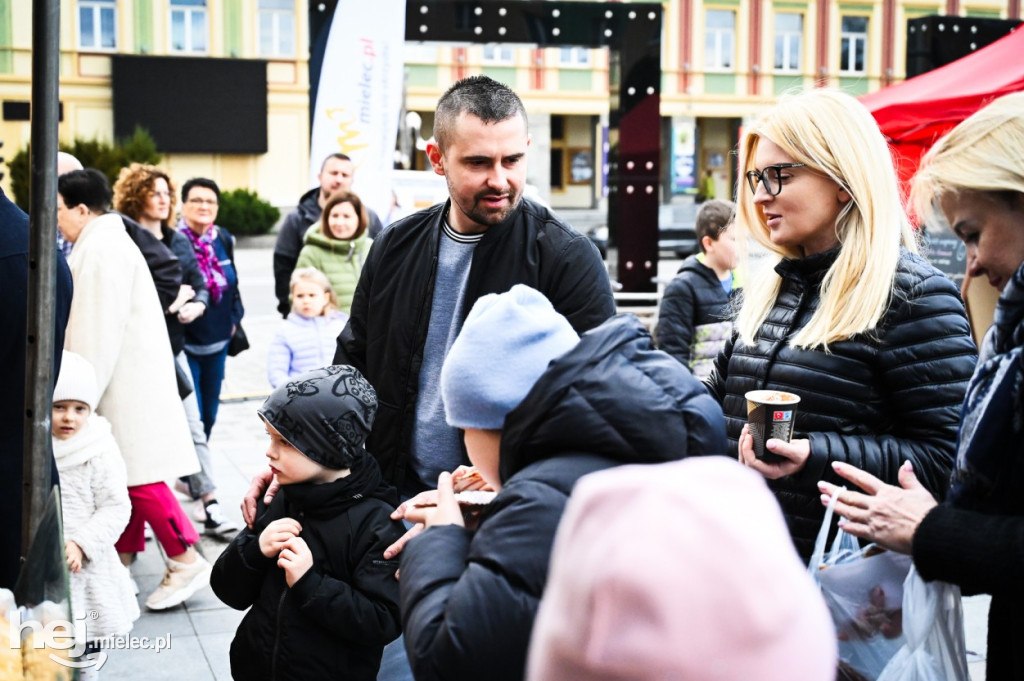 II Jarmark Wielkanocny na Placu AK