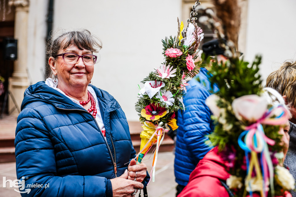 Wielkanocny kiermasz i konkurs palm na Zamku Baranów Sandomierski