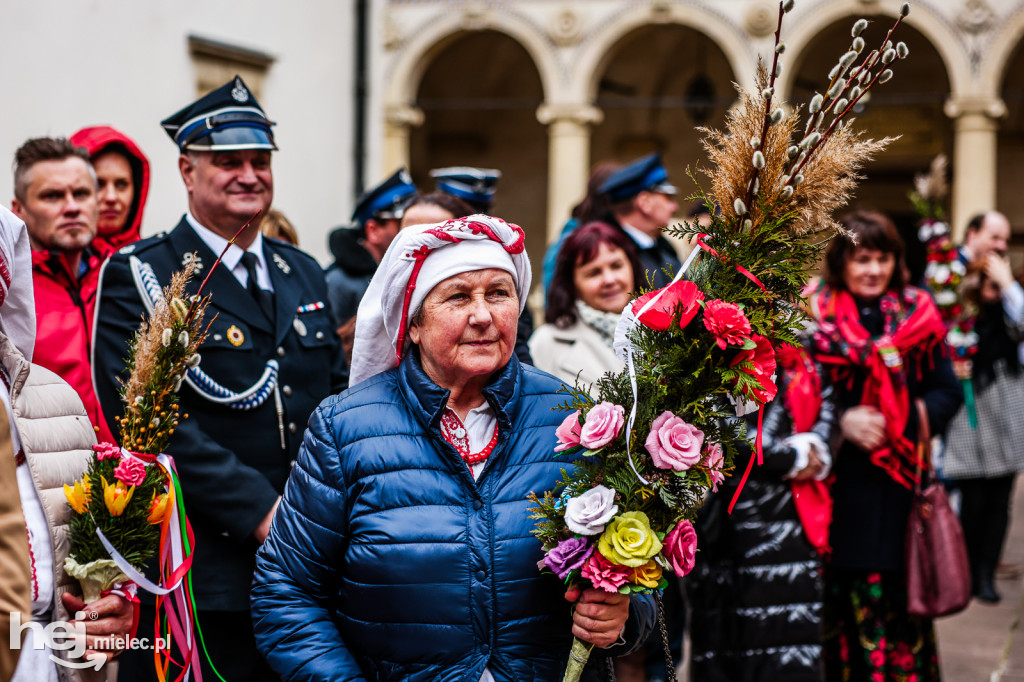 Wielkanocny kiermasz i konkurs palm na Zamku Baranów Sandomierski