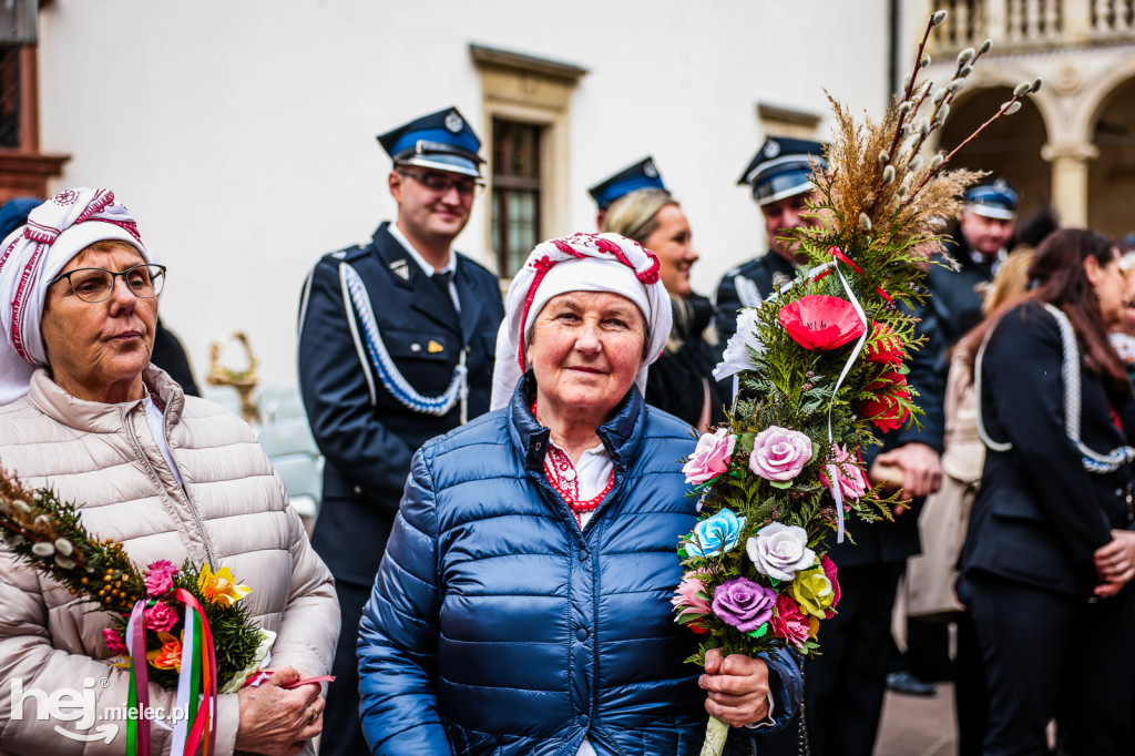 Wielkanocny kiermasz i konkurs palm na Zamku Baranów Sandomierski