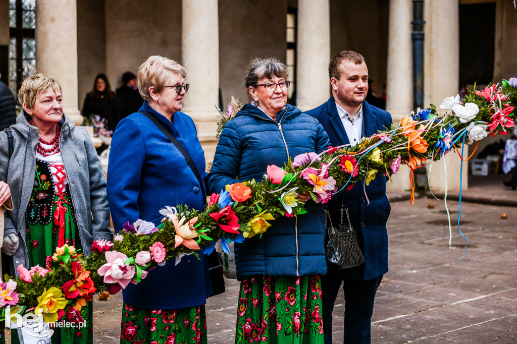 Wielkanocny kiermasz i konkurs palm na Zamku Baranów Sandomierski