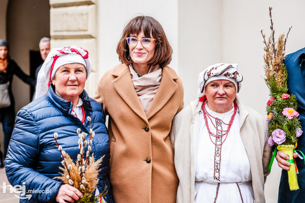 Wielkanocny kiermasz i konkurs palm na Zamku Baranów Sandomierski