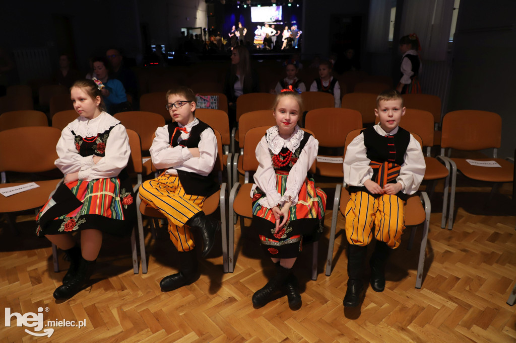 Koncert „Wytańczyć Wiosnę” w Chorzelowie