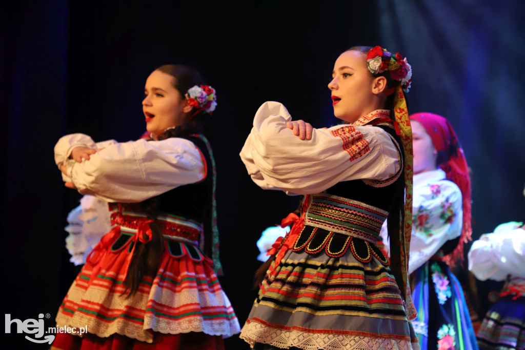Koncert „Wytańczyć Wiosnę” w Chorzelowie