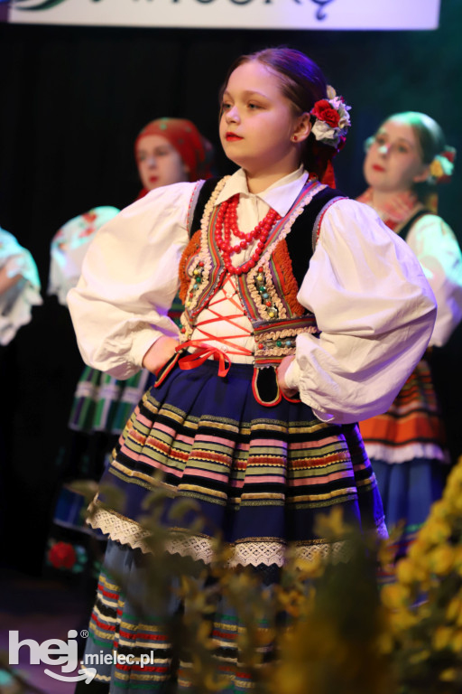Koncert „Wytańczyć Wiosnę” w Chorzelowie