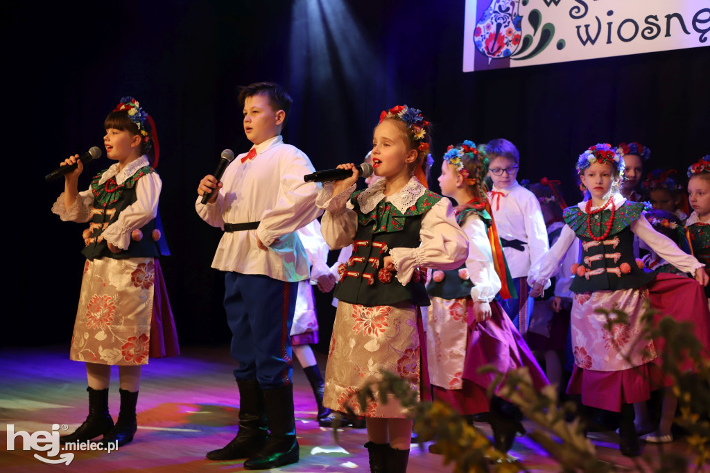 Koncert „Wytańczyć Wiosnę” w Chorzelowie