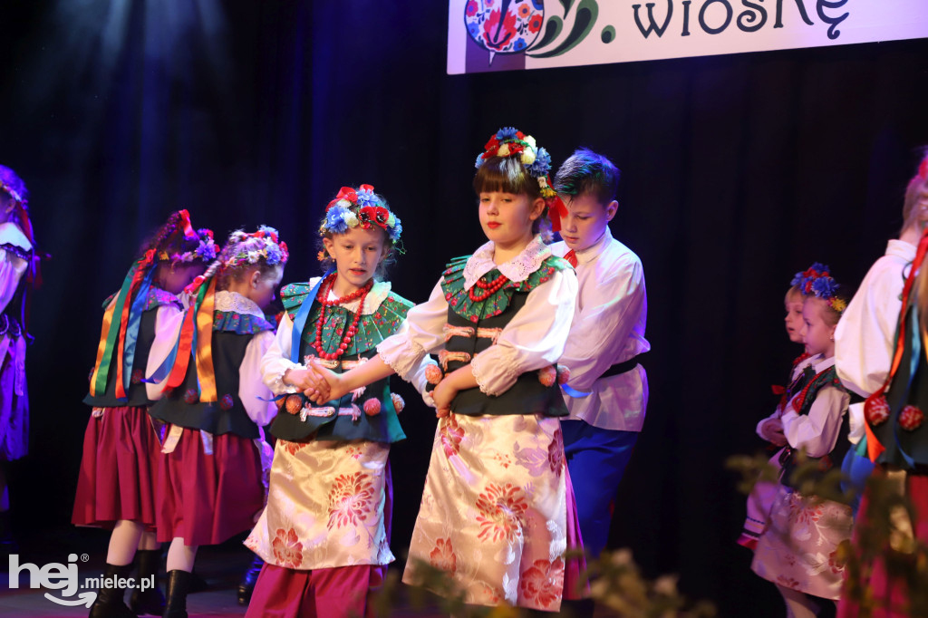 Koncert „Wytańczyć Wiosnę” w Chorzelowie