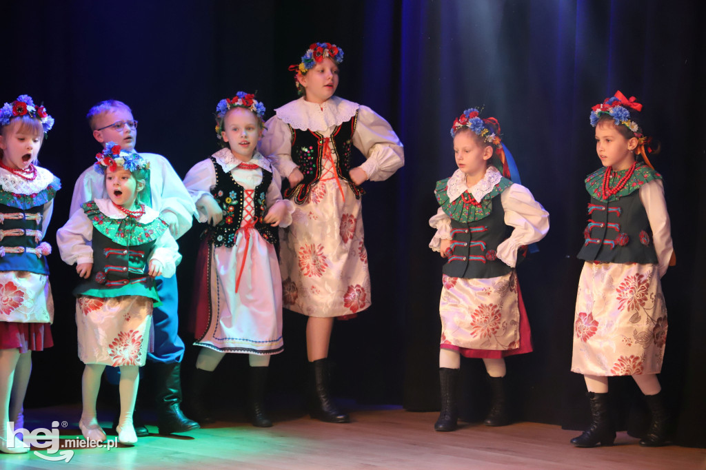 Koncert „Wytańczyć Wiosnę” w Chorzelowie