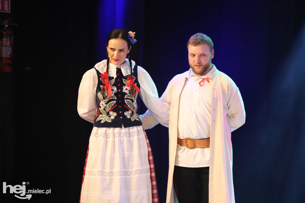 Koncert „Wytańczyć Wiosnę” w Chorzelowie