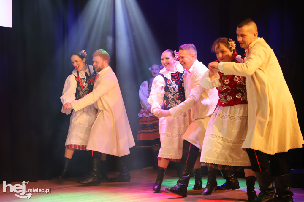 Koncert „Wytańczyć Wiosnę” w Chorzelowie