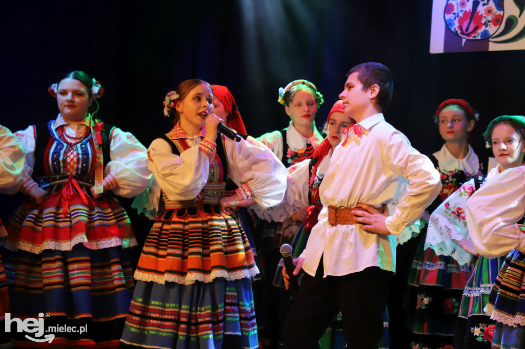 Koncert „Wytańczyć Wiosnę” w Chorzelowie