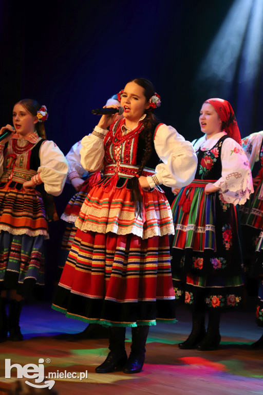 Koncert „Wytańczyć Wiosnę” w Chorzelowie