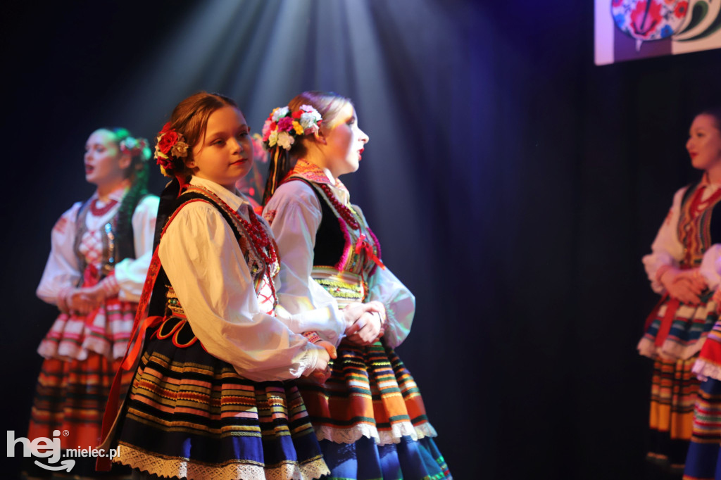 Koncert „Wytańczyć Wiosnę” w Chorzelowie