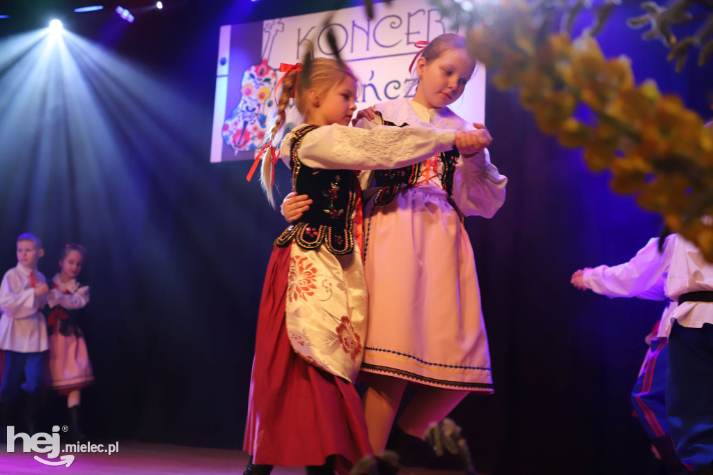 Koncert „Wytańczyć Wiosnę” w Chorzelowie