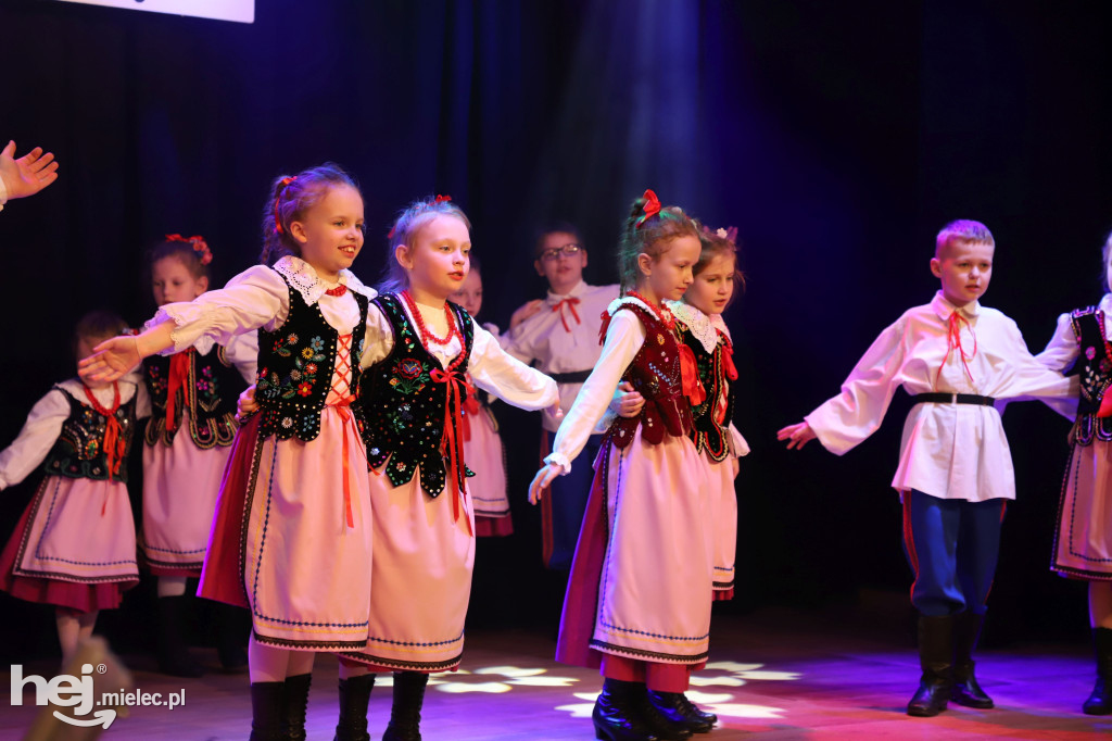 Koncert „Wytańczyć Wiosnę” w Chorzelowie
