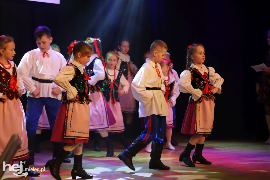 Koncert „Wytańczyć Wiosnę” w Chorzelowie