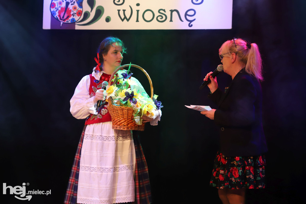 Koncert „Wytańczyć Wiosnę” w Chorzelowie
