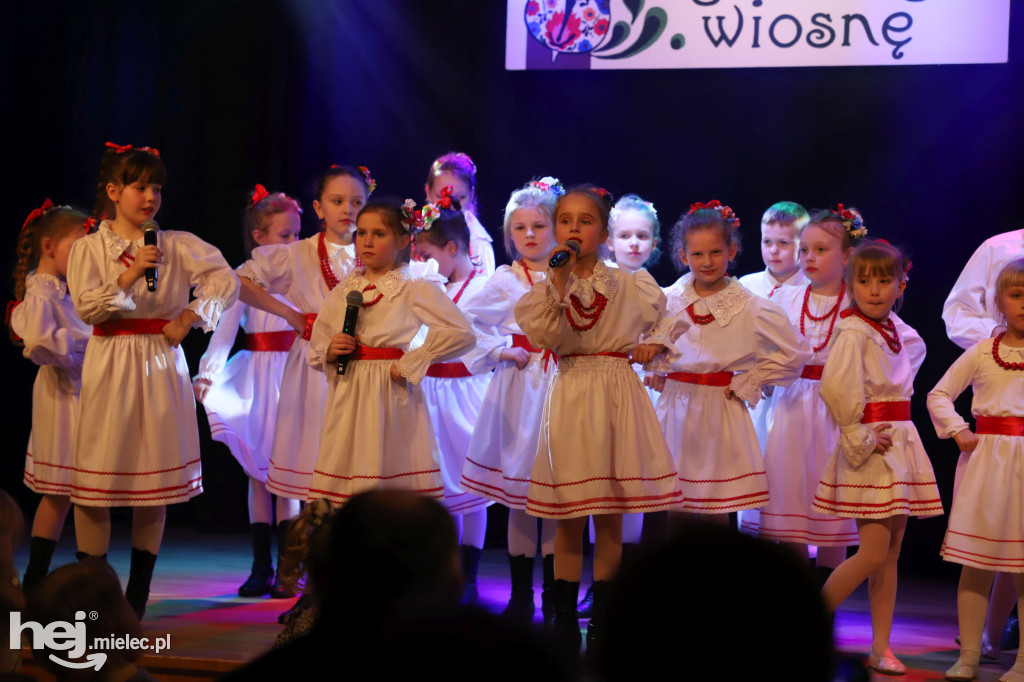 Koncert „Wytańczyć Wiosnę” w Chorzelowie