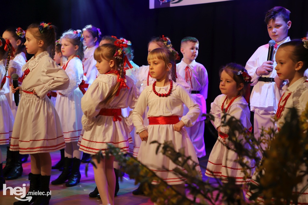 Koncert „Wytańczyć Wiosnę” w Chorzelowie
