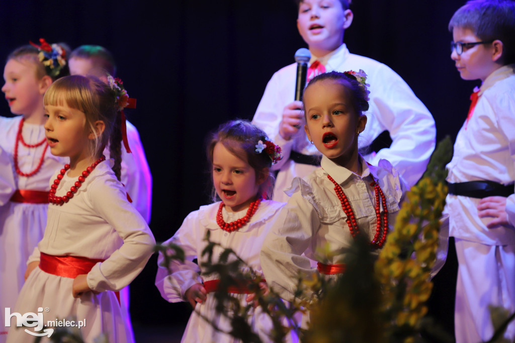 Koncert „Wytańczyć Wiosnę” w Chorzelowie