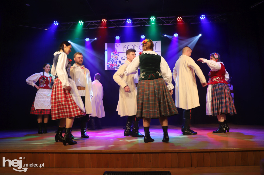 Koncert „Wytańczyć Wiosnę” w Chorzelowie