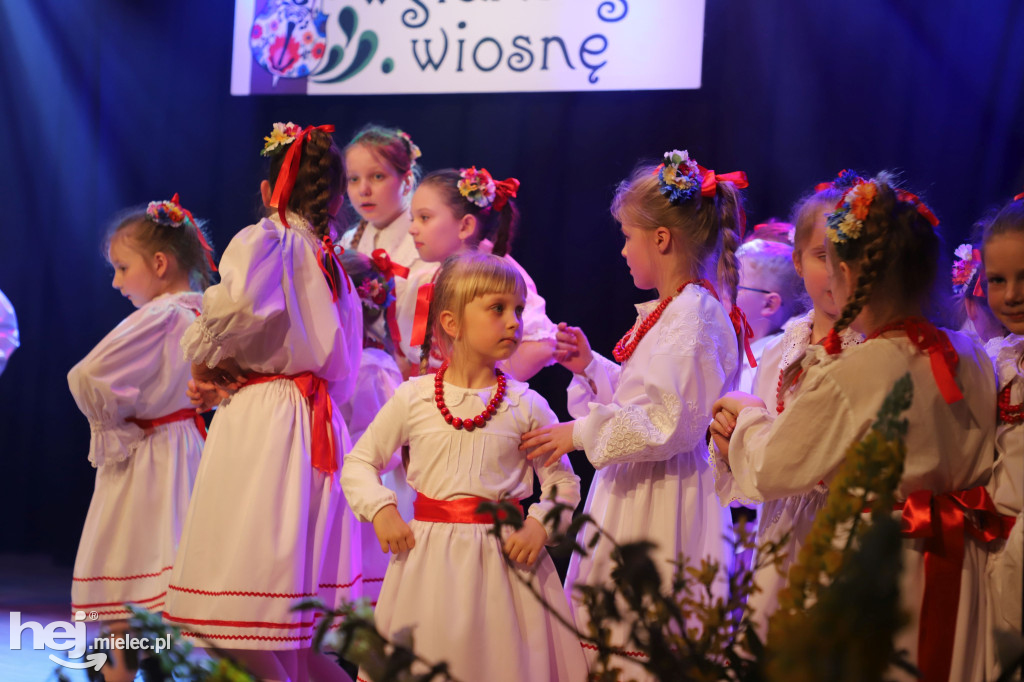 Koncert „Wytańczyć Wiosnę” w Chorzelowie