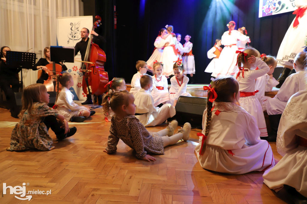 Koncert „Wytańczyć Wiosnę” w Chorzelowie