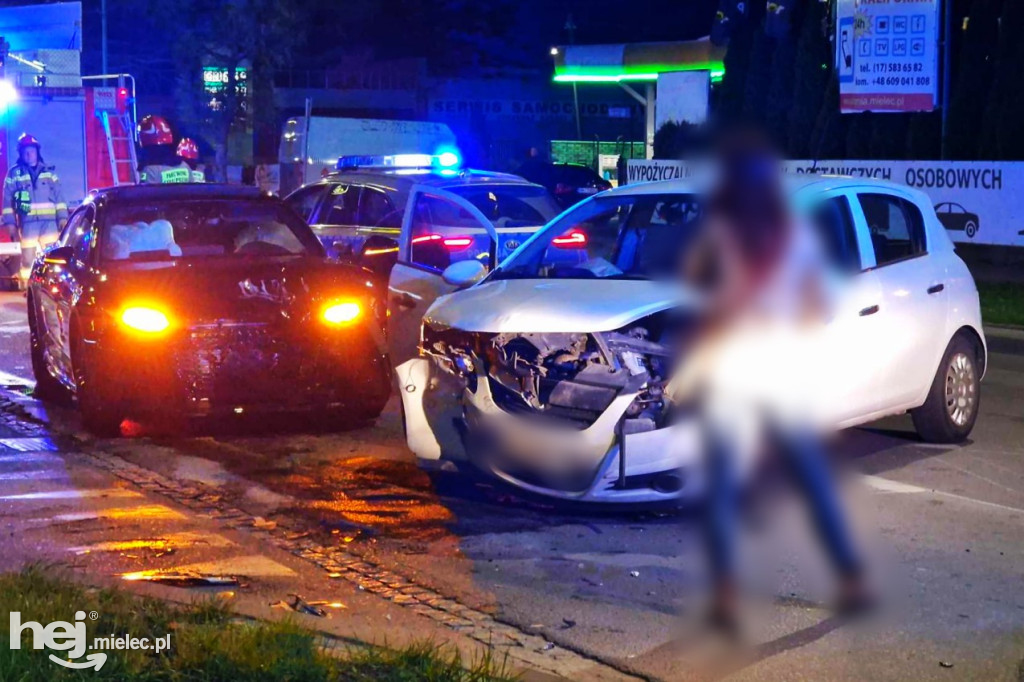 Zderzenie audi i opla na Wojsławskiej