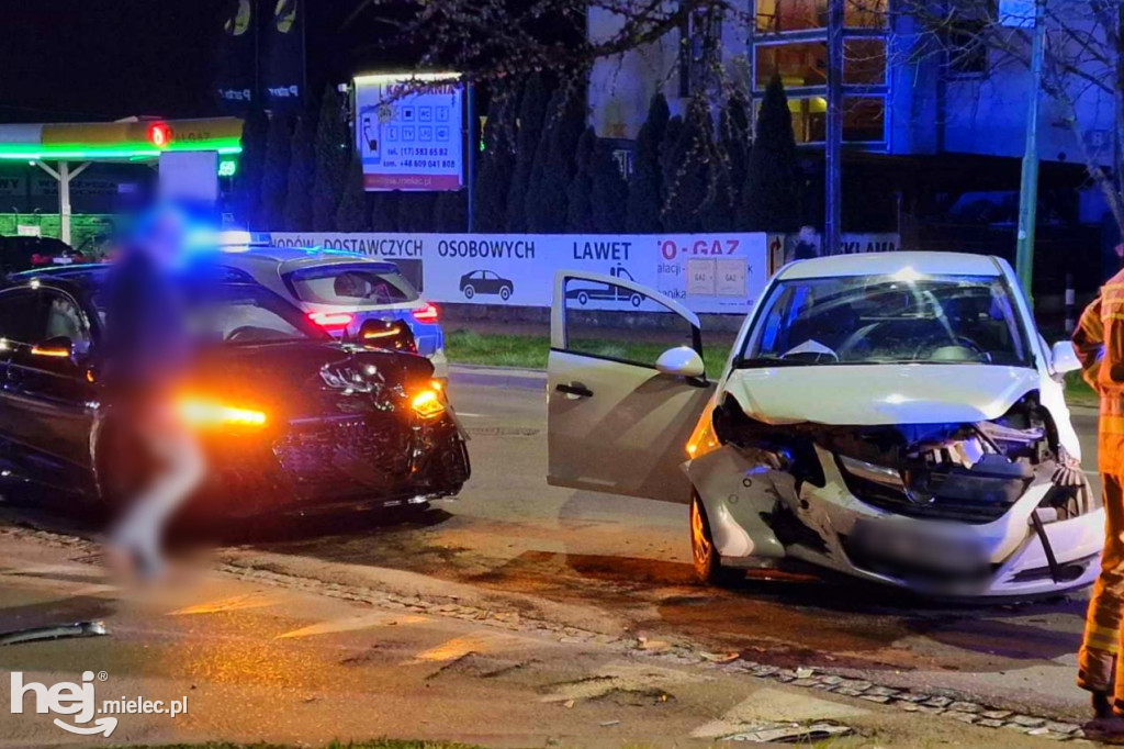 Zderzenie audi i opla na Wojsławskiej