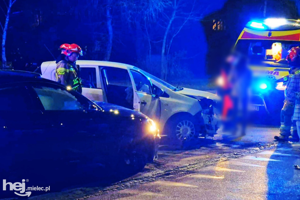 Zderzenie audi i opla na Wojsławskiej