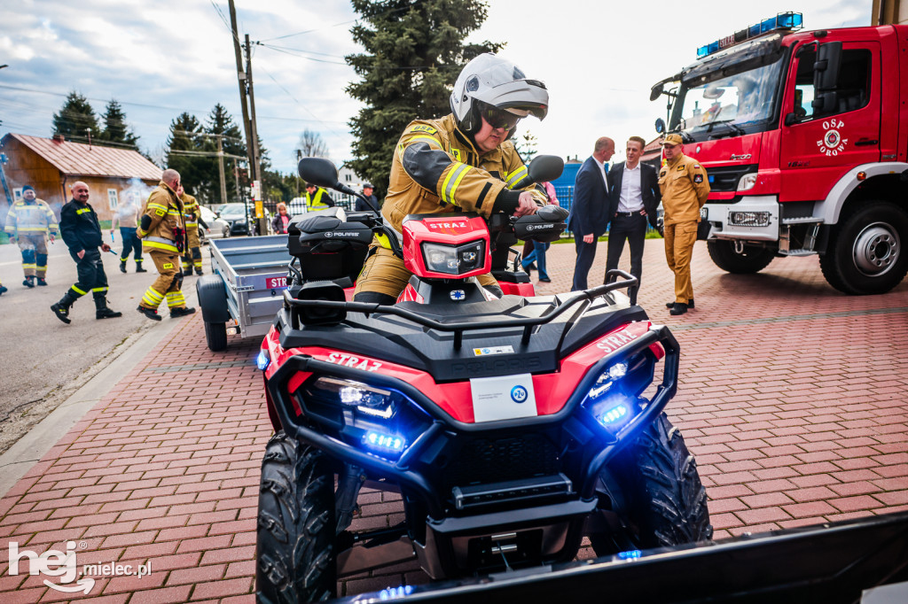Strażacy z OSP Borowa zyskali nowego qauda