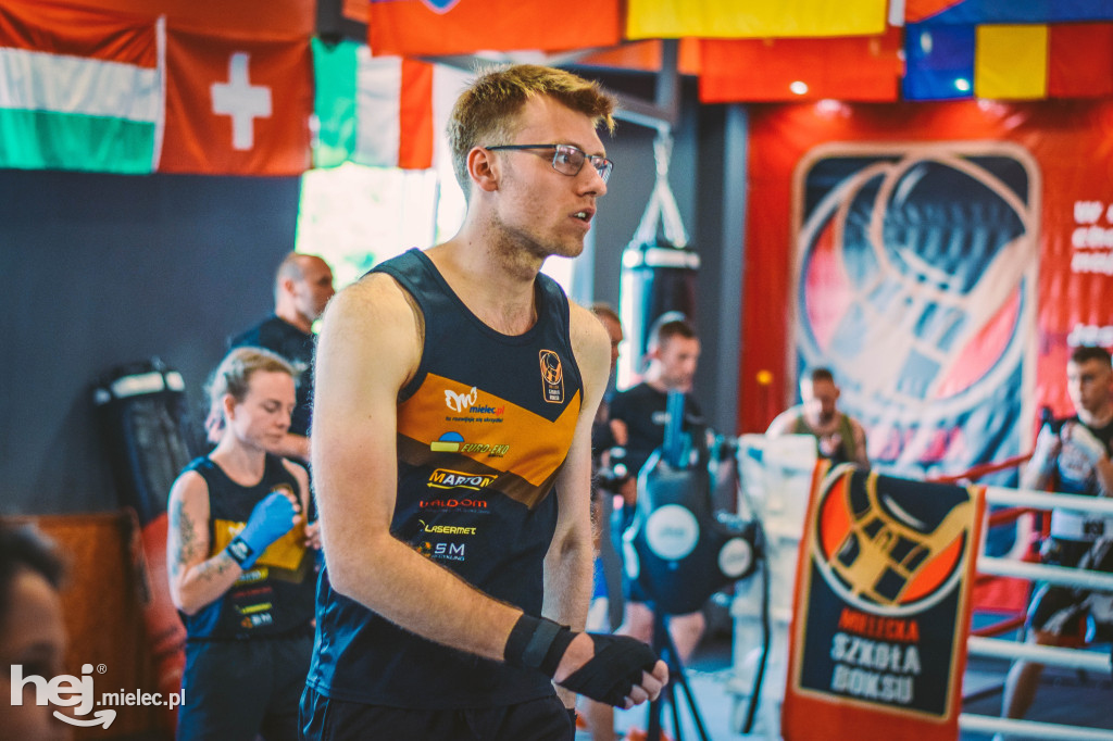 Krzysztof „Diablo” Włodarczyk w Mieleckiej Szkole Boksu