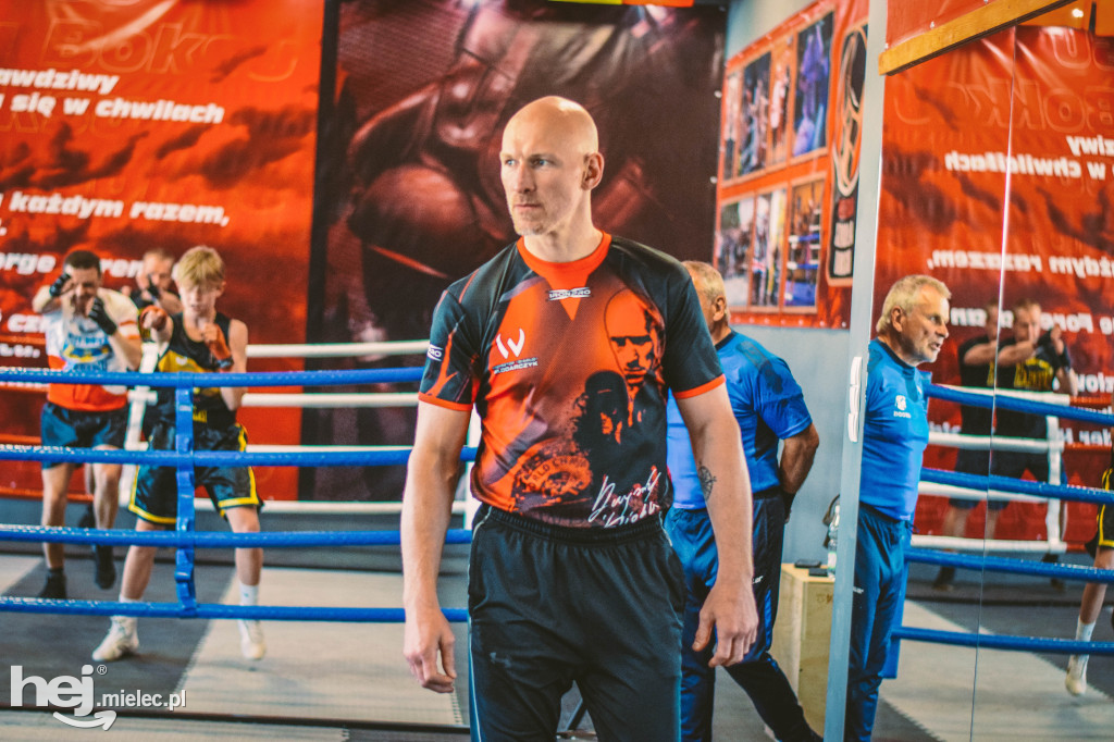 Krzysztof „Diablo” Włodarczyk w Mieleckiej Szkole Boksu
