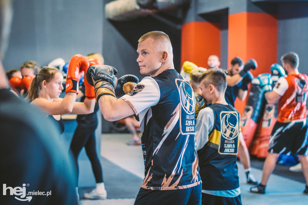 Krzysztof „Diablo” Włodarczyk w Mieleckiej Szkole Boksu