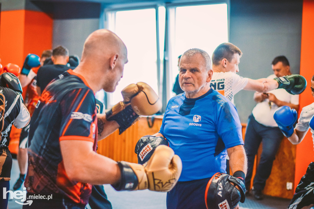 Krzysztof „Diablo” Włodarczyk w Mieleckiej Szkole Boksu