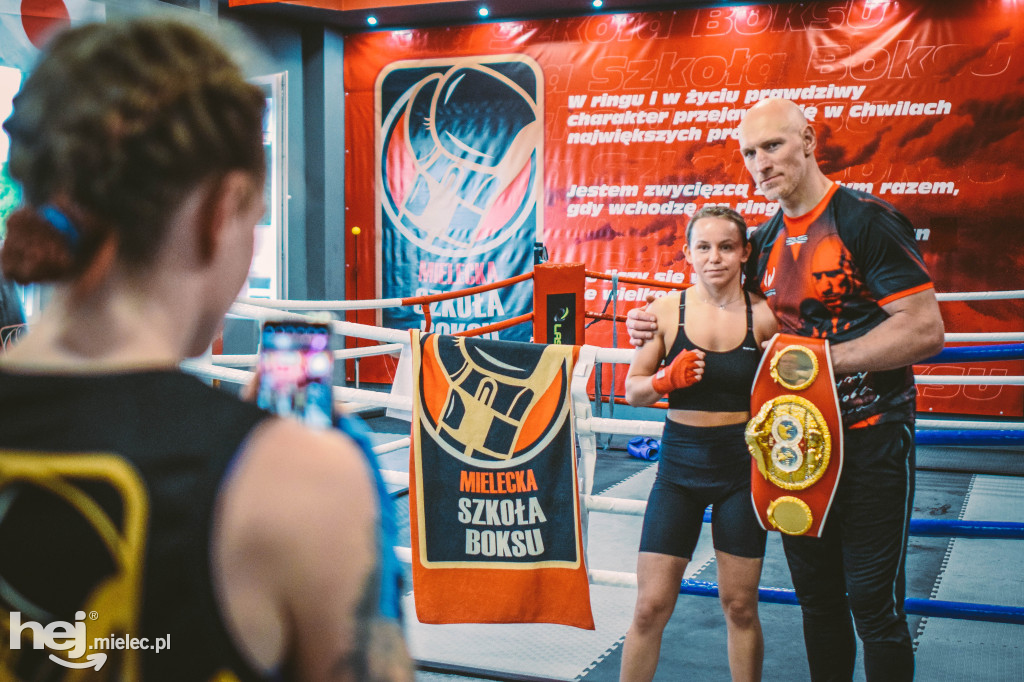 Krzysztof „Diablo” Włodarczyk w Mieleckiej Szkole Boksu