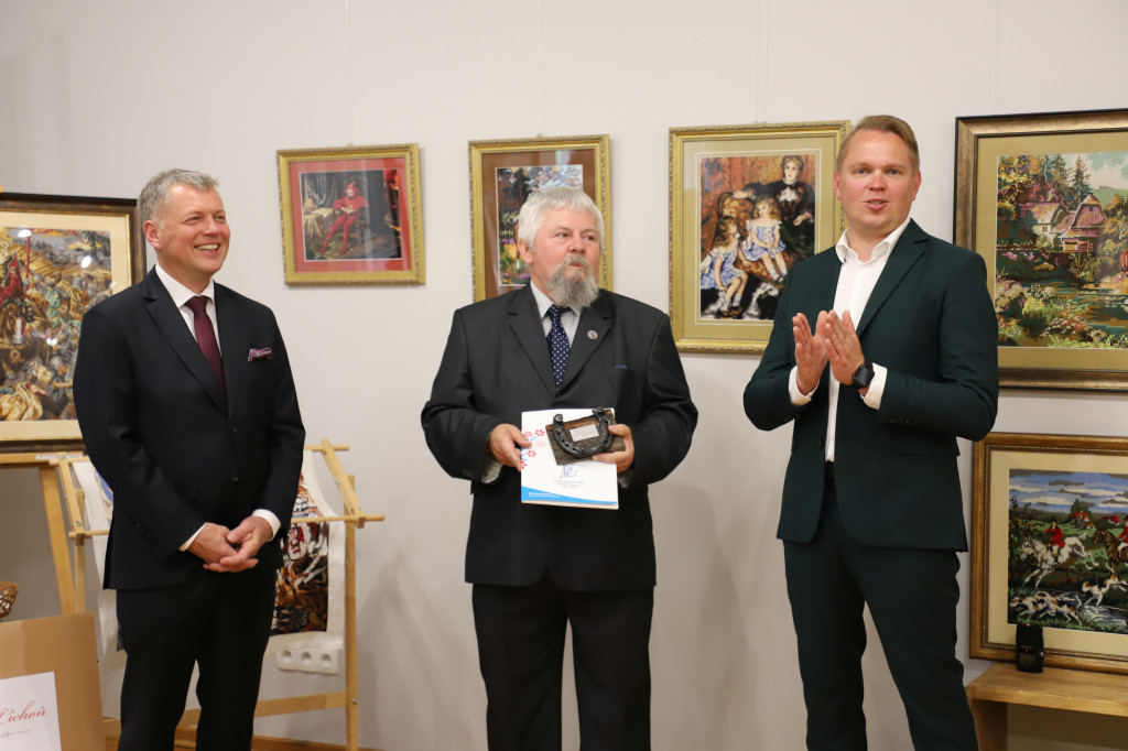 Wernisaż wystawy prac Marka Cichonia