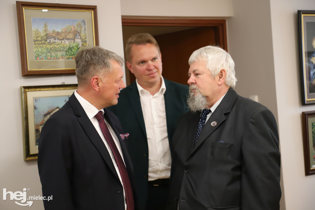 Wernisaż wystawy prac Marka Cichonia